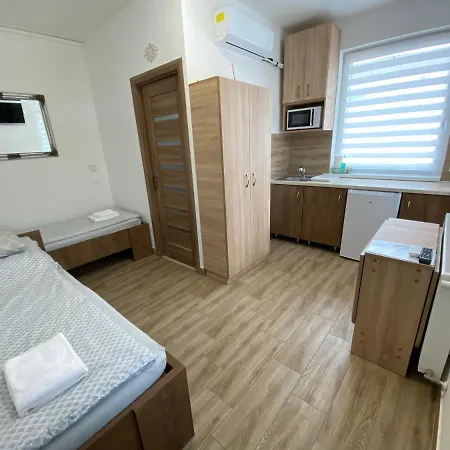 Var-lak Apartment